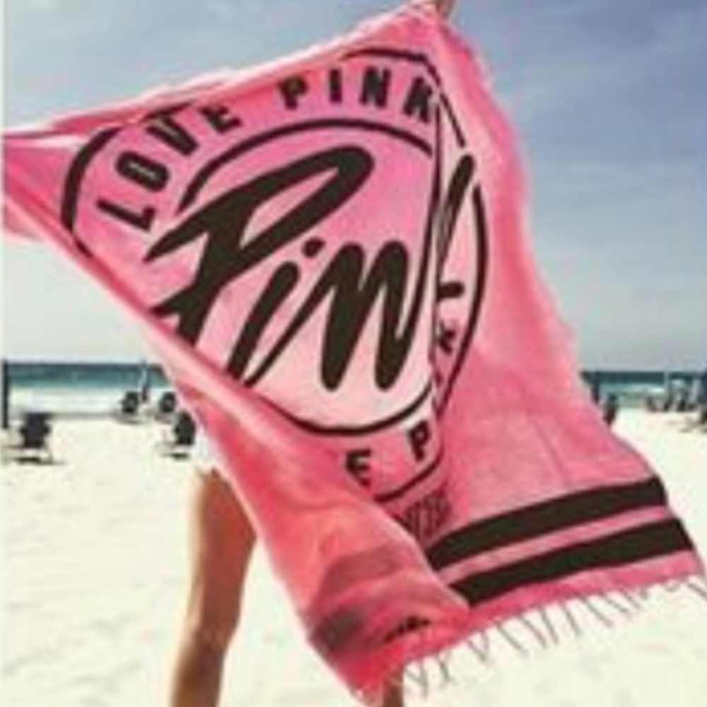 VS PINK Beach Blanket NWT